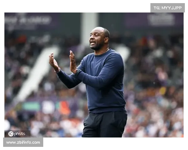 热那亚官宣主帅维埃拉下课 名宿克里希托临危受命执掌球队